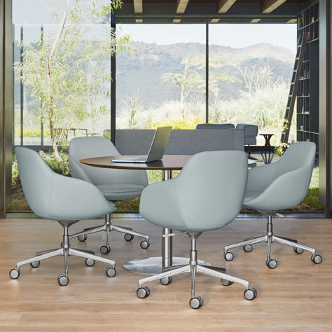 Chantal Swivel